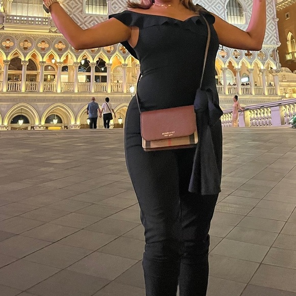 Authentic comes with a dust bag - Picture 6 of 7